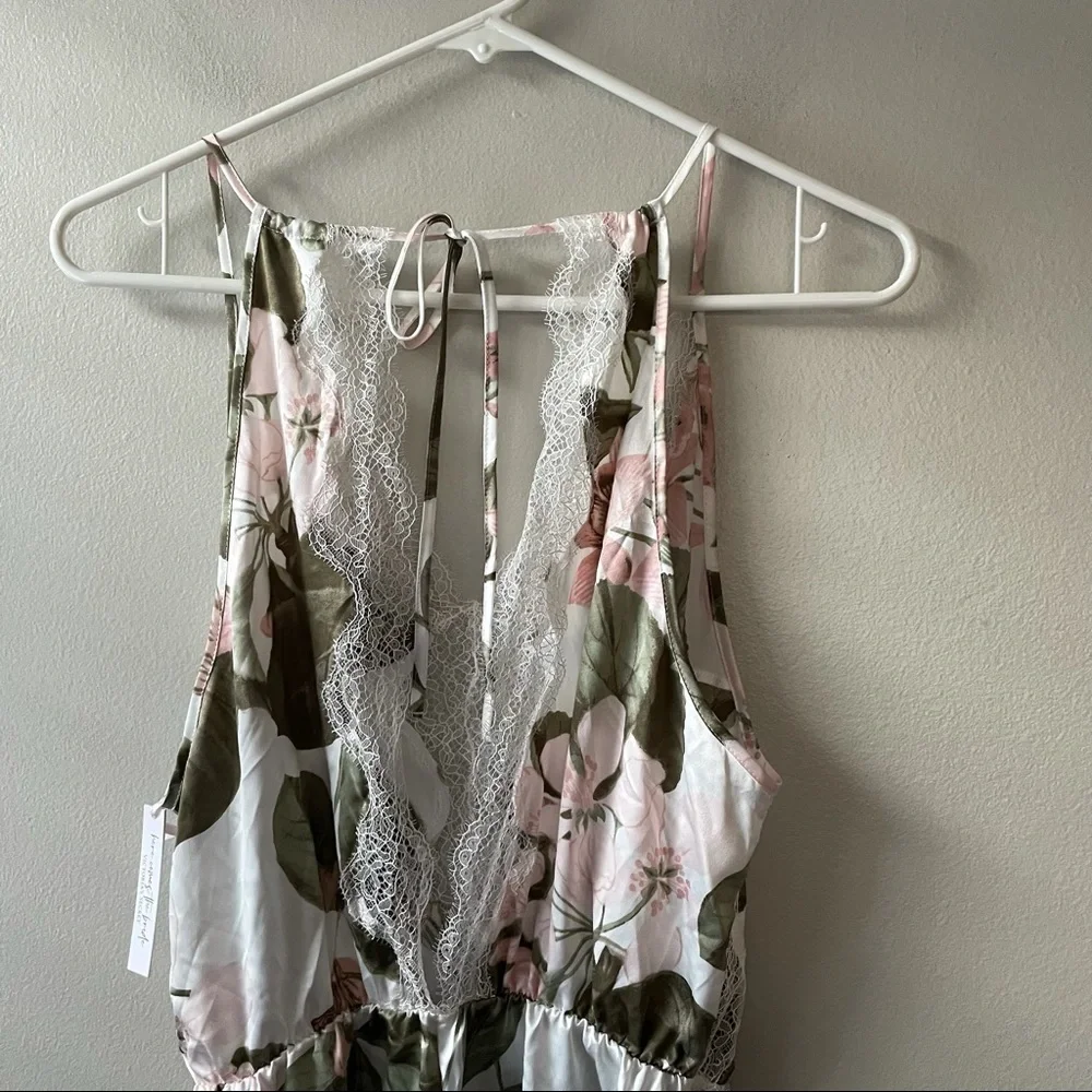 NWT Victoria’s Secret Bridal Collection Romper - Picture 8 of 9